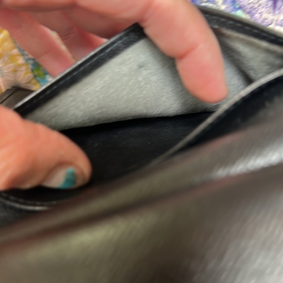 Louis vuitton black epi compact  french wallet. See pics for flaws - Picture 10 of 16